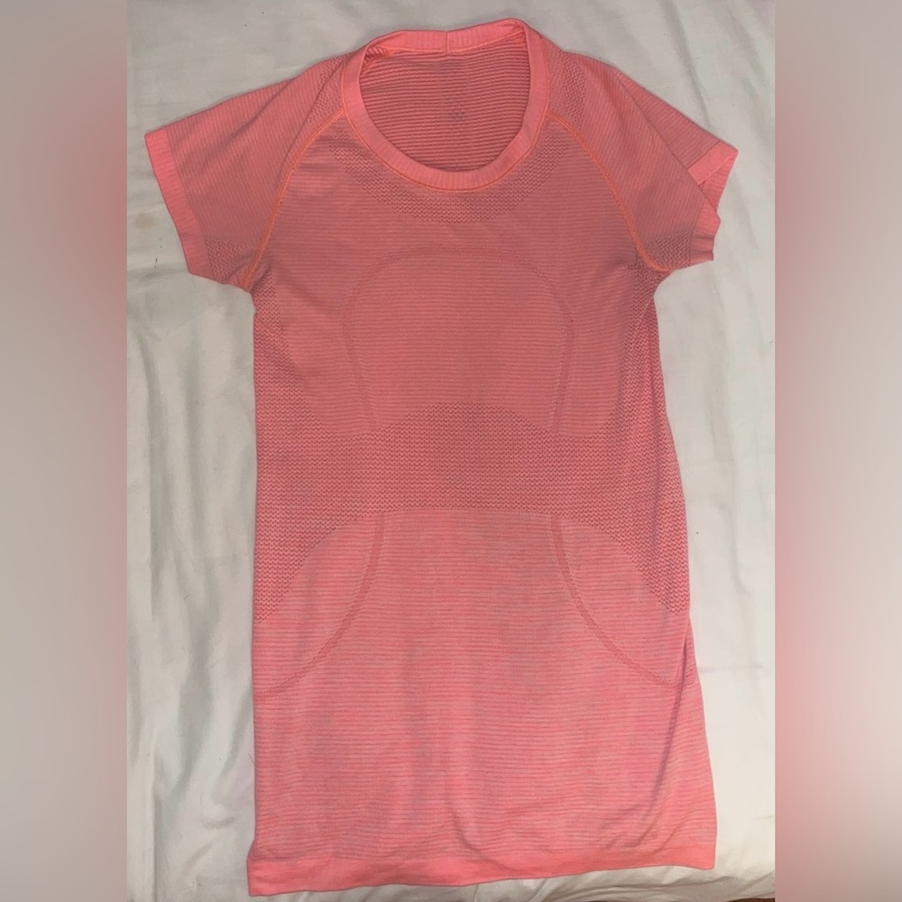 Lululemon pink swiftly tech
